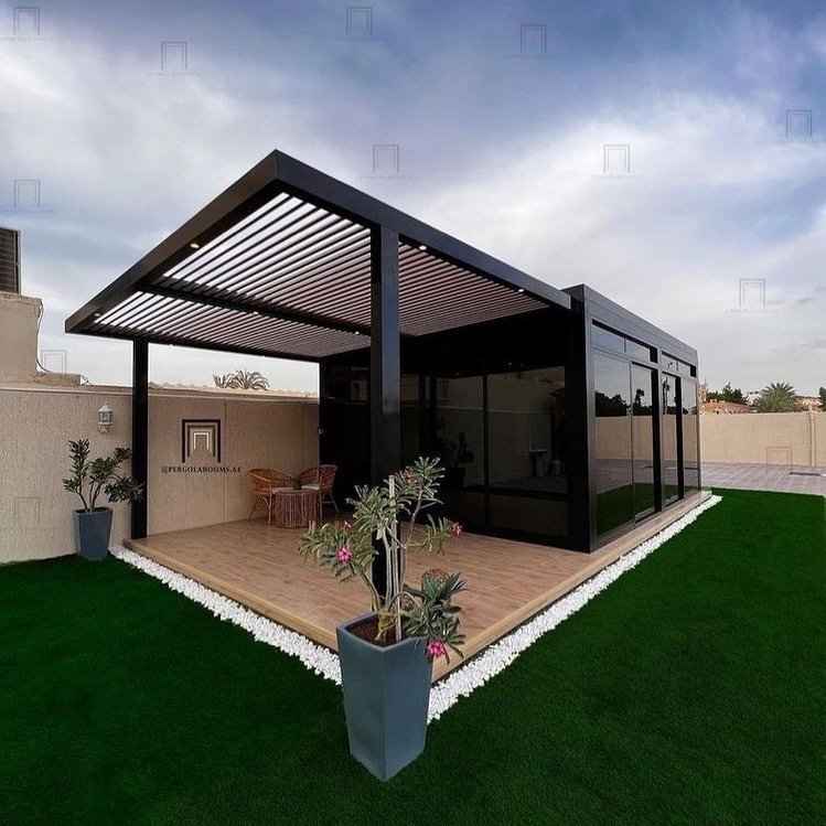 مظلات وجلسات خارجية (51)