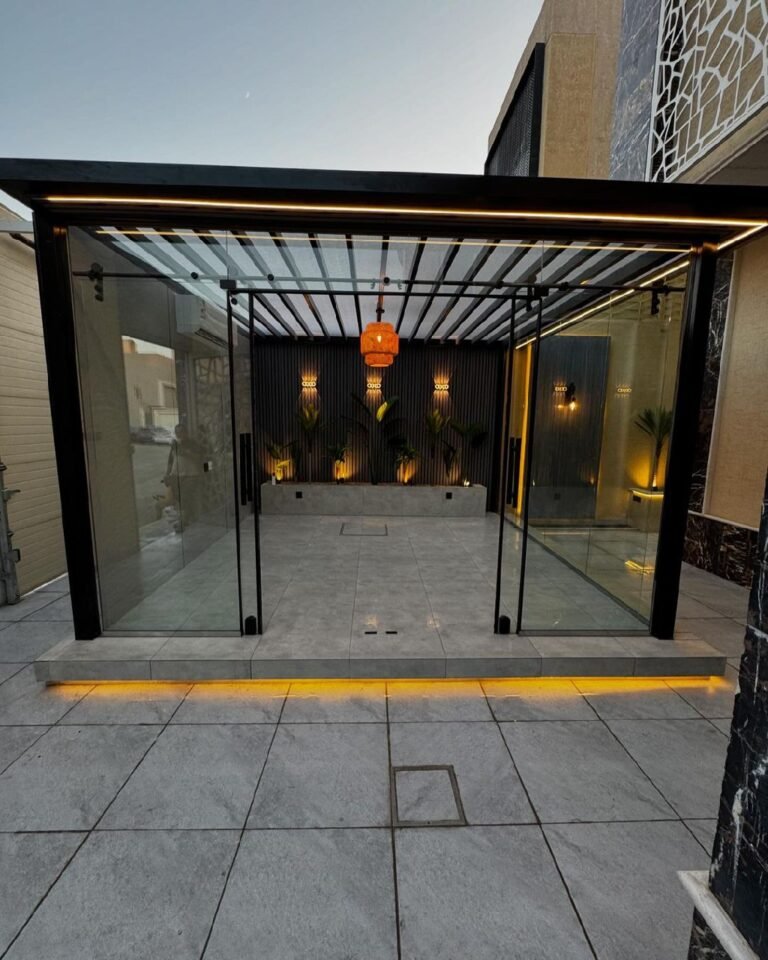 مظلات وجلسات خارجية (9)